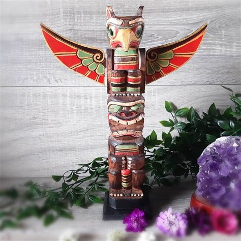 totem pole medium cm purple lotus