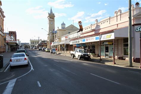 bits  pieces    charters towers
