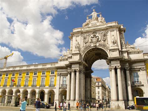 capital city  portugal offers  cultural experience  ambitious