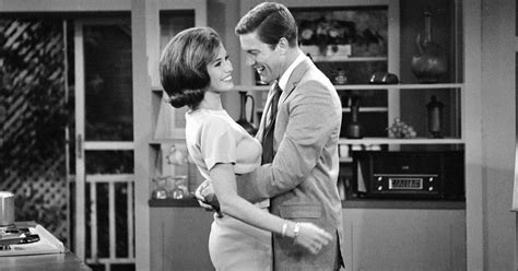 Dick Van Dyke Remembers Mary Tyler Moore And Her Contribution To Tv Comedy