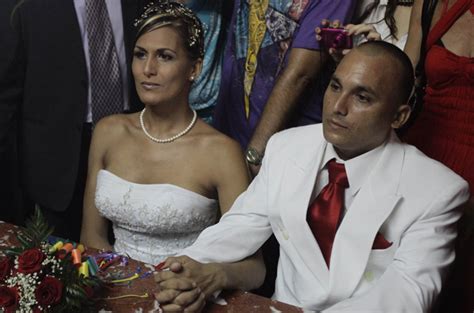 Cuba Celebrates Its First Transgender Wedding China News