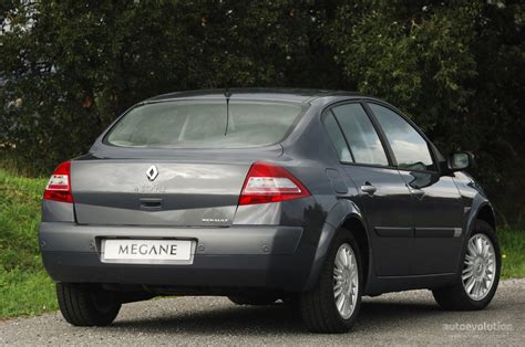 Renault Megane Sedan Specs And Photos 2006 2007 2008 2009