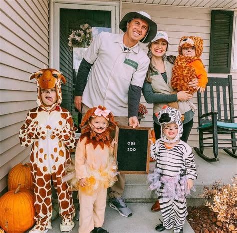 awesome family halloween costumes  youll