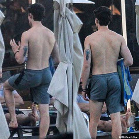 shawn mendes looks sexier than ever on a brazilian beach