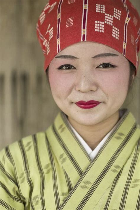 young okinawan japan woman  traditional dress photography  chris