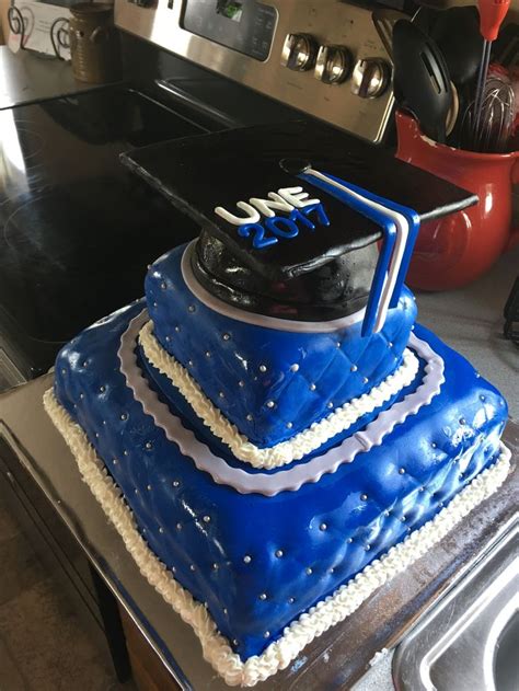 une graduation cake graduation cakes cake desserts