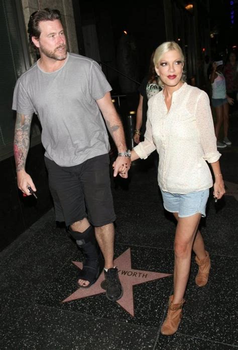 Oh My Goodness Tori Spelling Breaks Down Over Her Husband