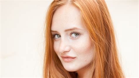 Wallpaper Face Redhead Model Long Hair Green Eyes Singer Black