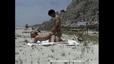 Bystanders Watch Couple Have Sex On The Beach