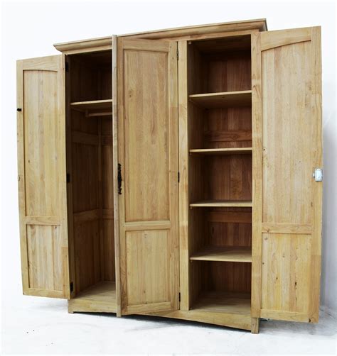 armoire  portes avec penderie hevea xxcm tradition armoires penderies pier import