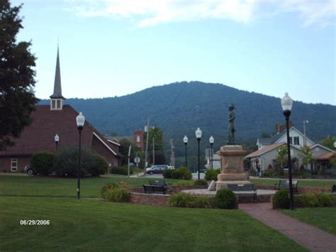 burnsville nc beautiful burnsville town square photo picture image