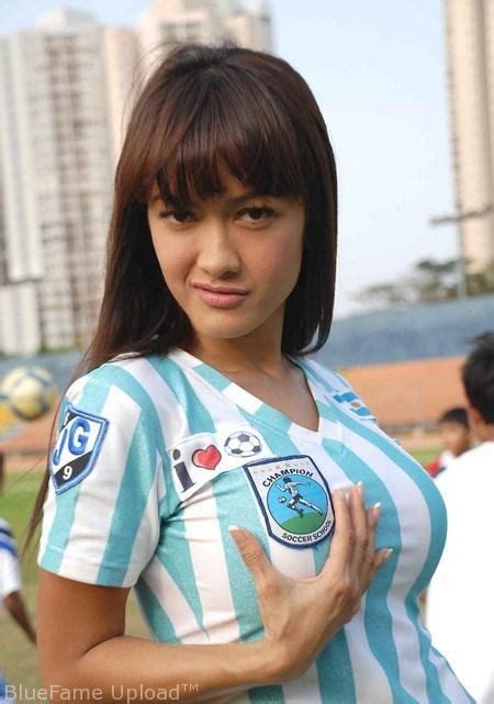 Top 10 Most Beautiful Indonesian Girls And Women