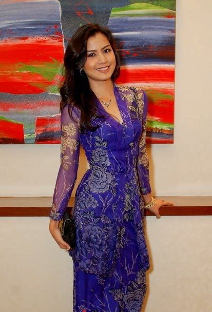 malaysian actress surihani lisa girls idols wallpapers and biography