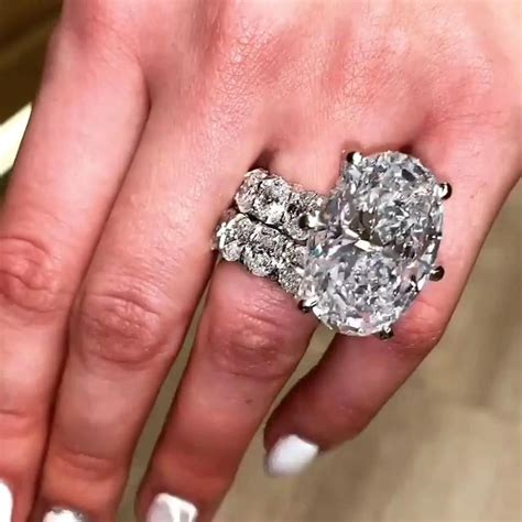 big diamond wedding ring jenniemarieweddings