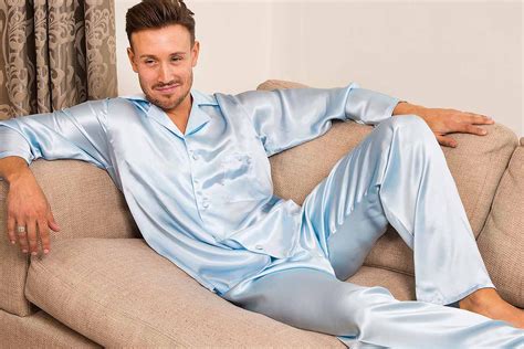 luxurious silk nightwear  men   britain sulis silks