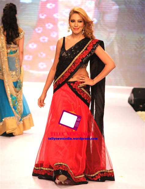 bollywood and tv celebs walk the ramp for gitanjali gems at iijw 2013 telly news