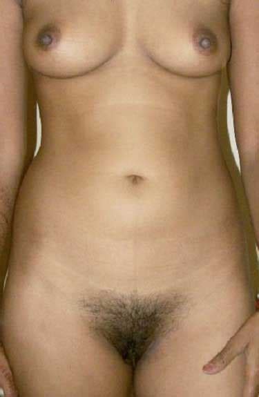 sexy indian girl ne hairy chut aur boobs dikhaye boss ko sex pics
