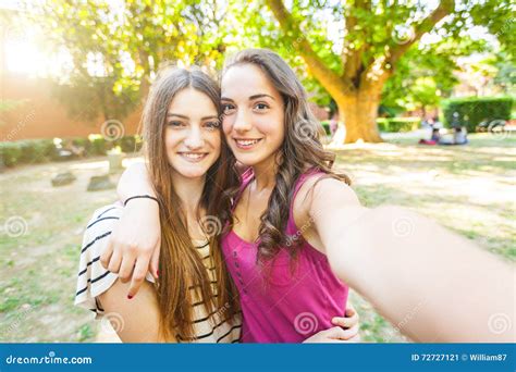 Two Girls Selfie – Telegraph