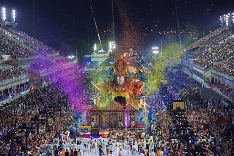 extended carnaval  expected  gather close   million people  rio  rio times