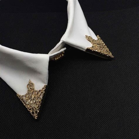 shuangr fashion alloy brooch hollow pattern collar angle palace retro