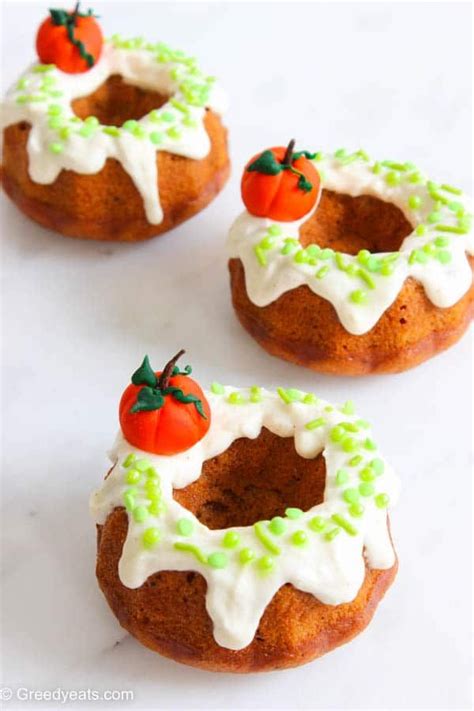 mini pumpkin bundt cake recipe with cream cheese icing