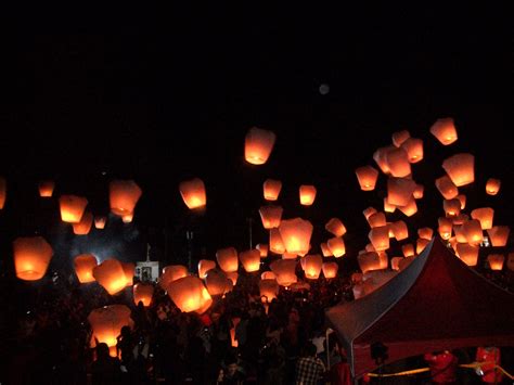 lighting   night sky pingxi lantern festival strangersin taiwan
