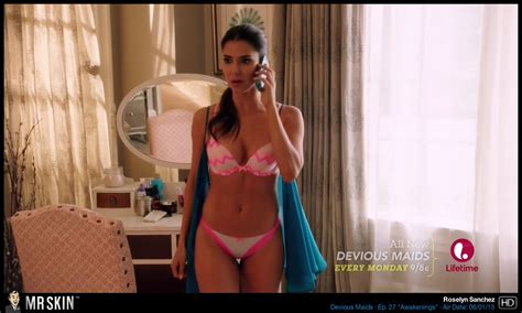 Roselyn Sanchez Nuda ~30 Anni In Devious Maids