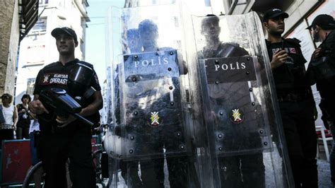 Turkish Police Clash With Gay Pride Activists In Istanbul