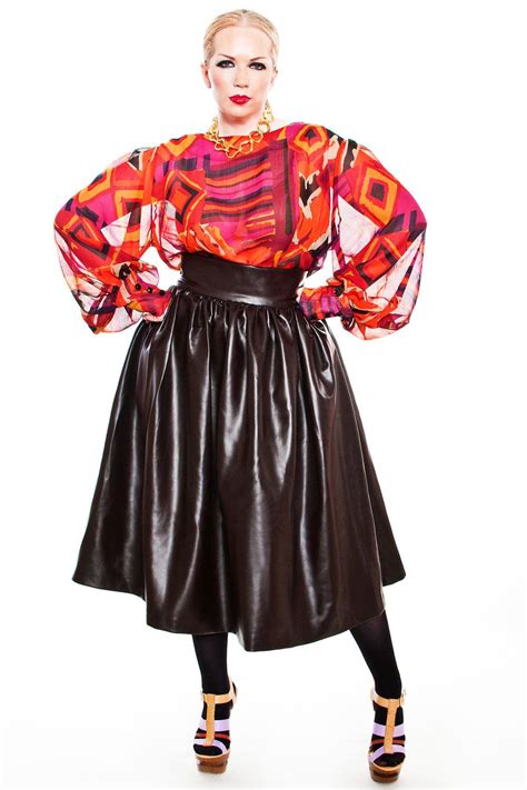 jibri plus size faux leather high waist flare skirt door jibrionline my style