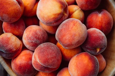 superfood   month peaches lexington medical center blog lexwell