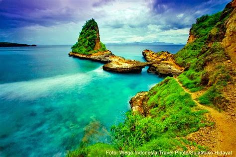 10 Pantai Lombok Yang Mempesona Untuk Dikunjungi