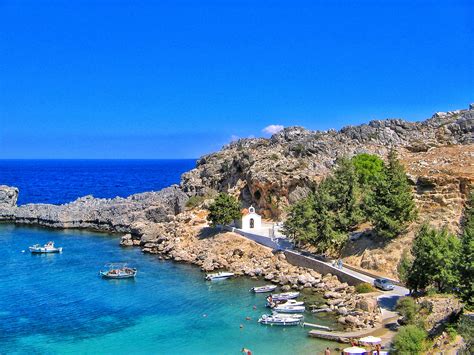 rhodes  reasons    visit  greek island world wanderista