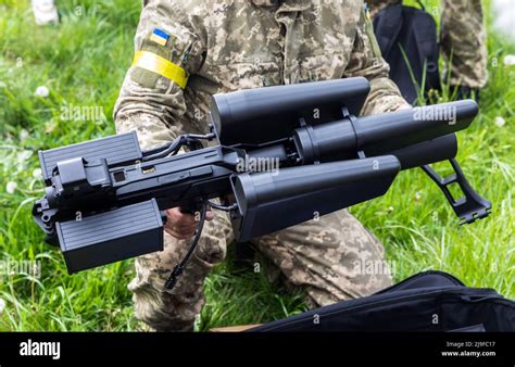 das ukrainische militaer hat gesehen wie es  kiew eine drohnenabwehr