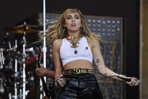 Miley Cyrus Verrät «ich Habe Viel Facetime Sex