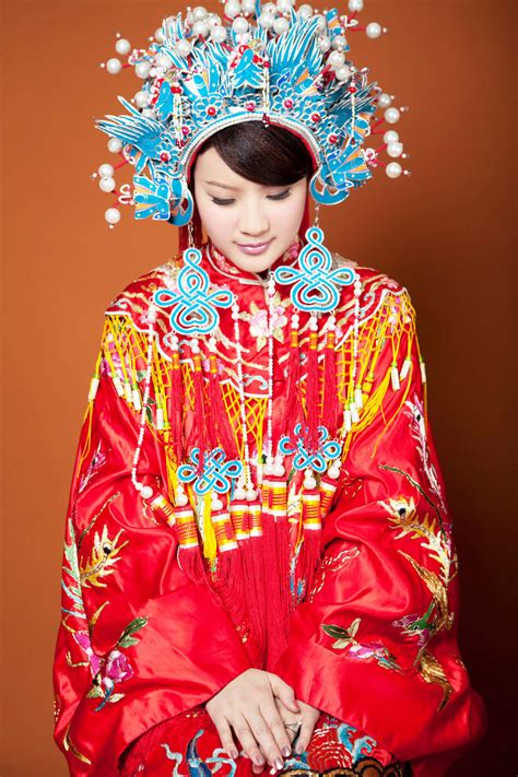beautiful traditional dresses     world tripoto