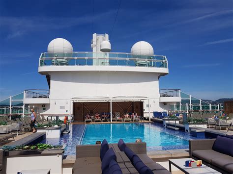 serenity pool  cruise blogger cruise blog