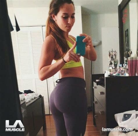 sexiest yoga pants girls selfies