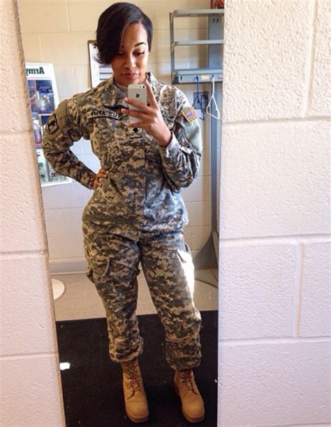Meet The Officer Said To Be The Sexiest Woman In The Us Army