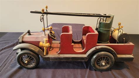 lot  wood model  antique fire truck puget sound estate auctions