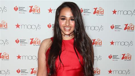 Jazz Jennings Proudly Shows Off Her Gender Confirmation Surgery Scars