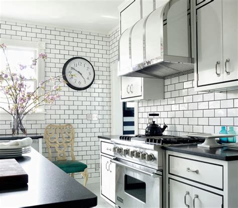 dress  kitchen  style   white subway tiles