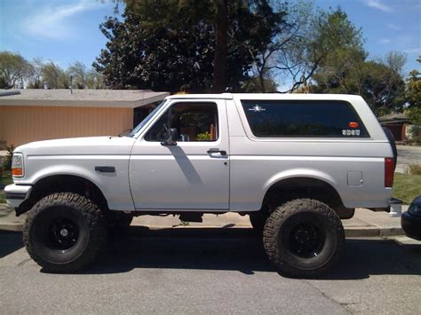 white bronco finally sittin  introductions ford bronco zone early bronco classic