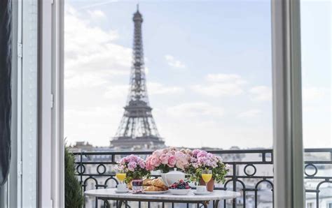 terraces rooftops  gardens   places  eat   paris tourist places paris