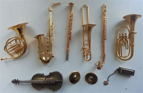 gouden miniatuur muziekinstrumenten set catawiki