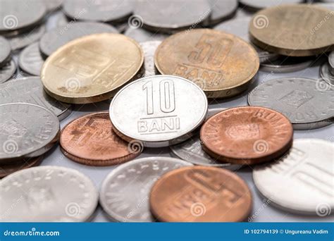roemeense muntstukken roemeense munt stock afbeelding image  dommerik monetair