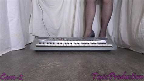 synth keyboard crushed under her sexy heels xxx mobile porno videos