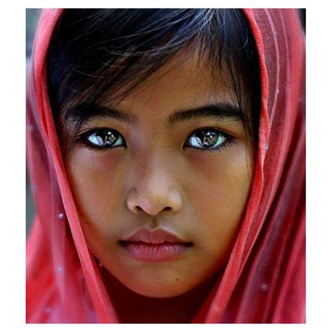 31 people with the most striking eyes in the world most beautiful