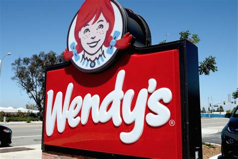 wendys  hackers stole card data  breach disclosed  january