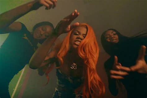 molly brazy keeps her friends close in last minute video xxl