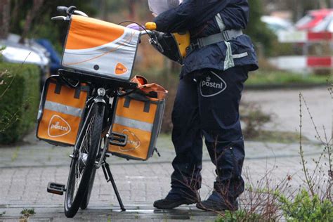 ups ebike  present    fedex man powered bike courier    pic